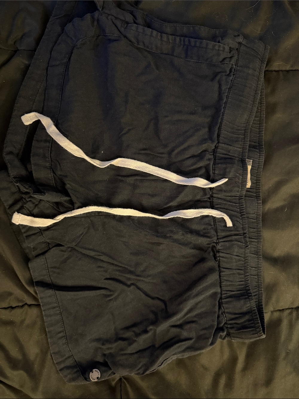 Roxy women’s black linen shorts